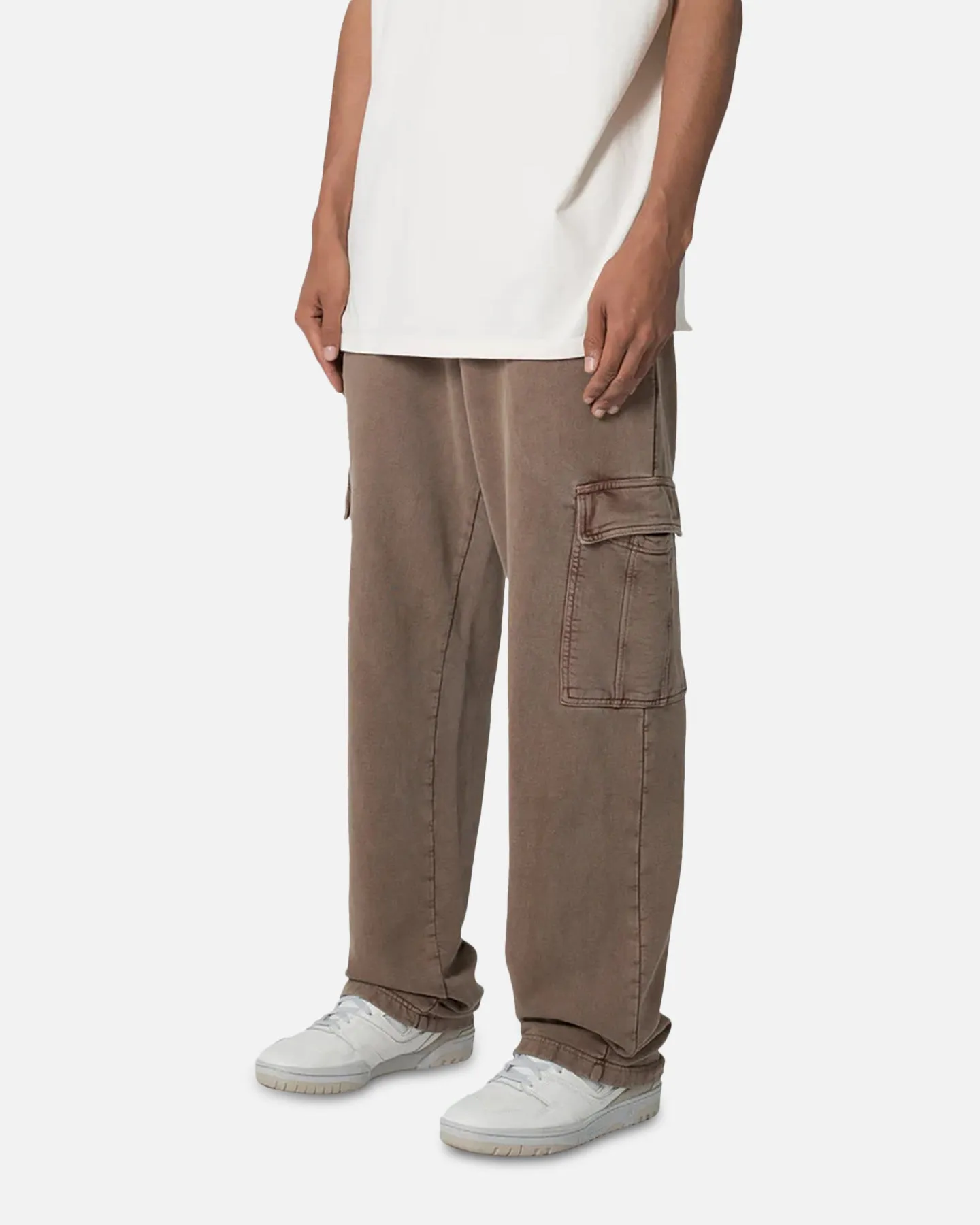 MNML Washed Relaxed Cargo Sweatpants Brown