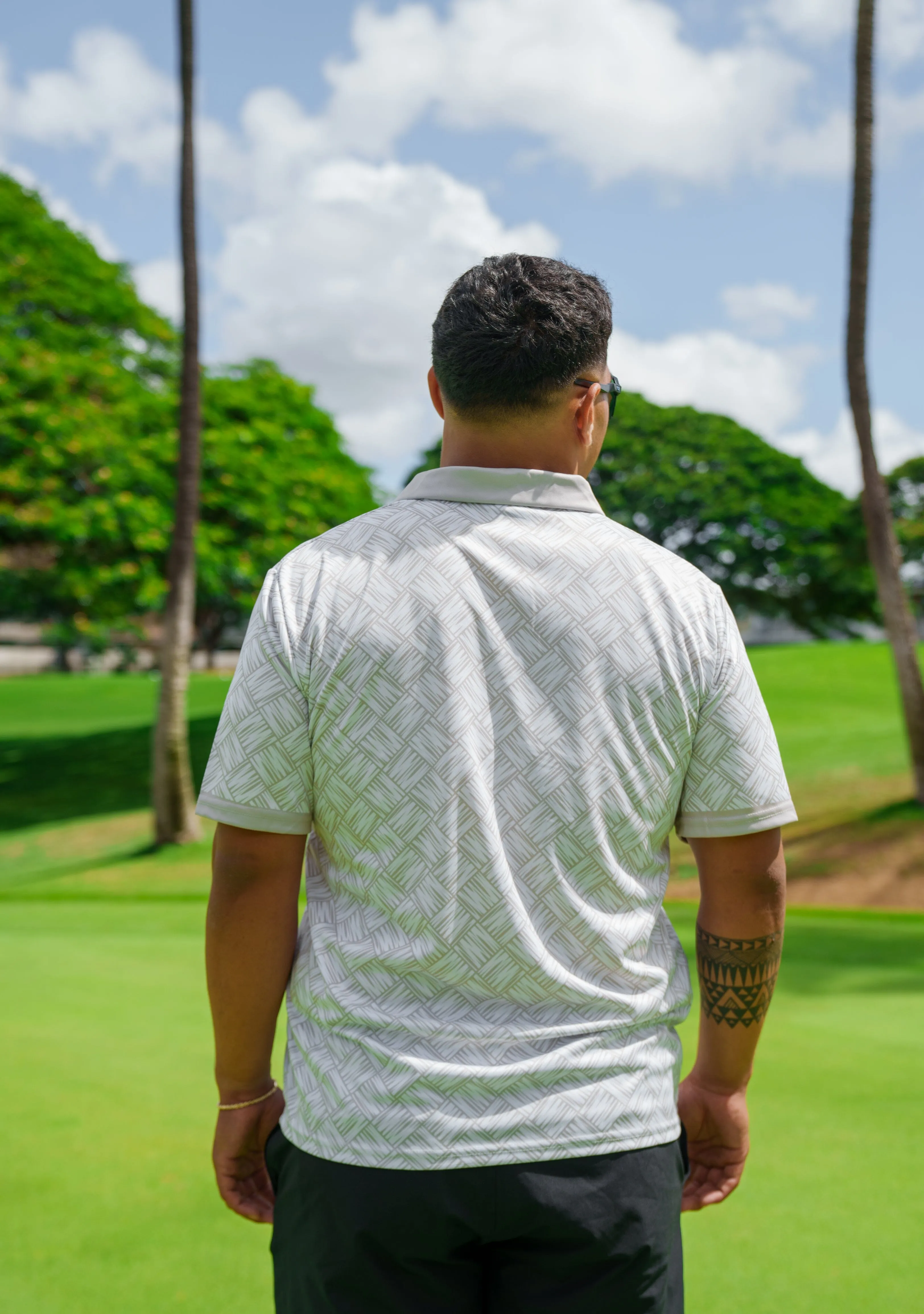 SOFT TAN LAUHALA GOLF SHIRT